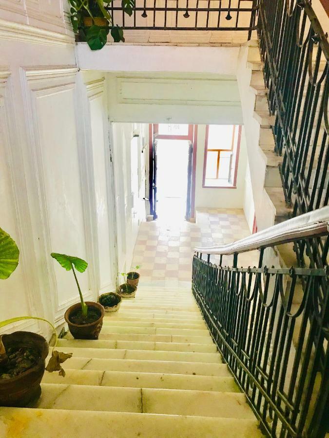The Punjab Residency Hostel Baku Bagian luar foto